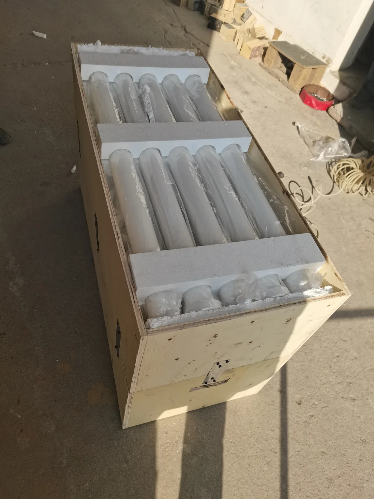Catalyst-loaded ceramic filter tubes for DeNOx