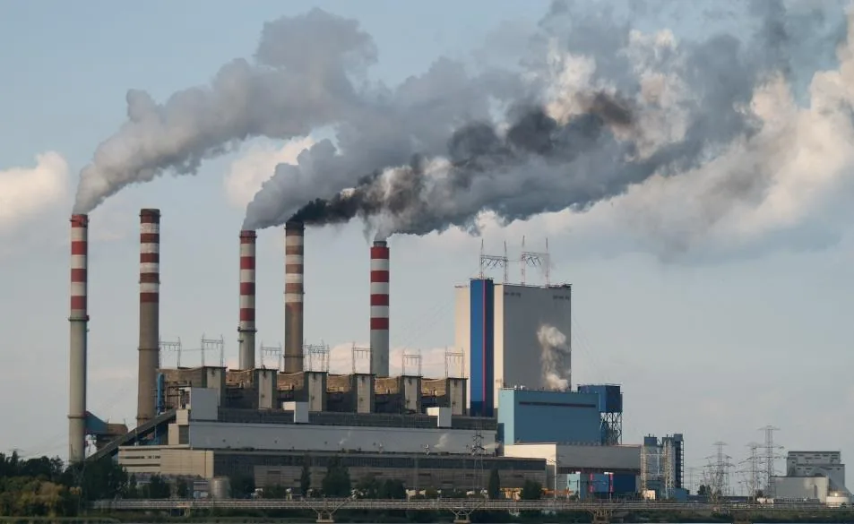 Stacks of a municipal waste incinerator equipped with ceramic filter tube systems